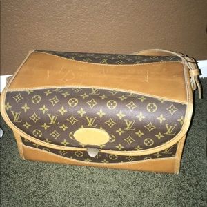 *RARE* LOUIS VUITTON BAG